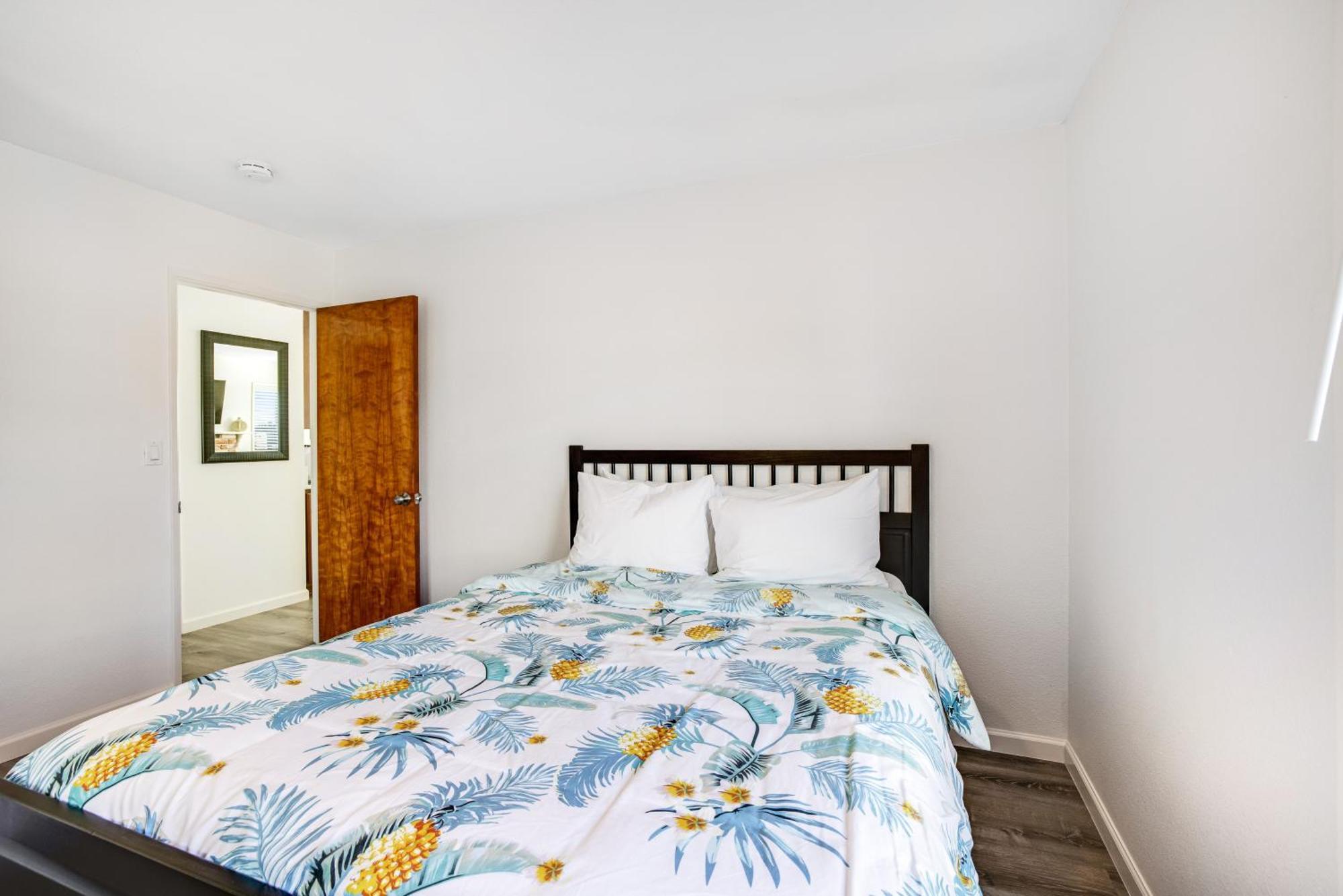 Paradise Beach Rockaway Beach Room photo