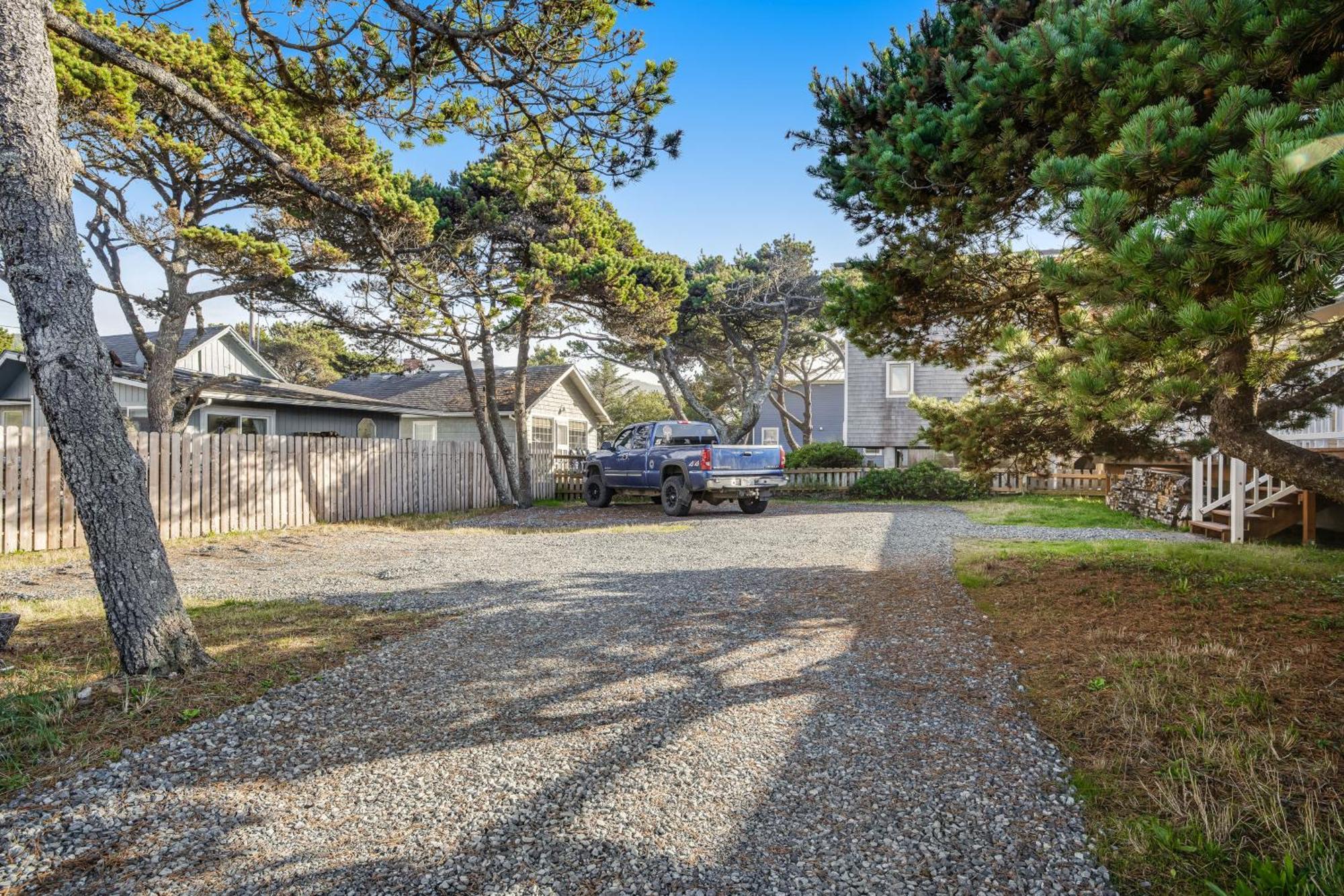 Paradise Beach Rockaway Beach Room photo